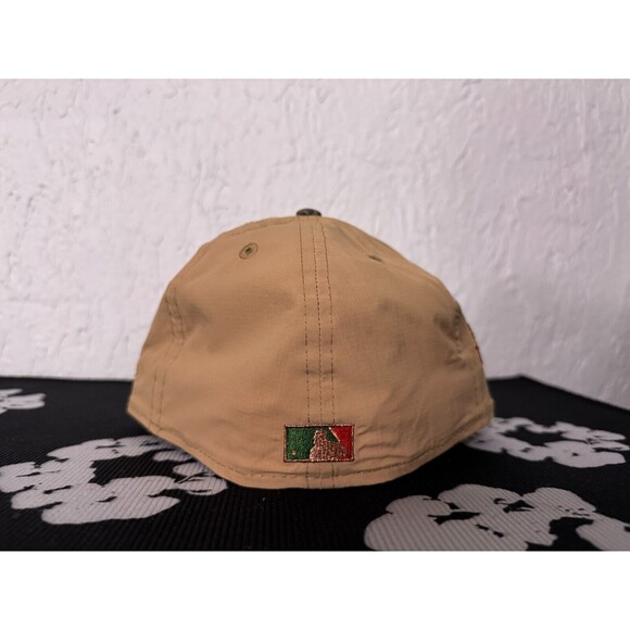 7 1/4 - Boston Red Sox Realtree Fitted Hat Ripstop Beige Two Tone - Mens New Era - Picture 5 of 9